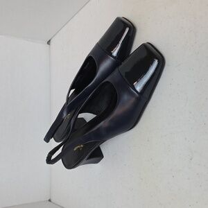 Studio Life Stride Elegant Women Navy Slingback Size 9 Low Block Heel